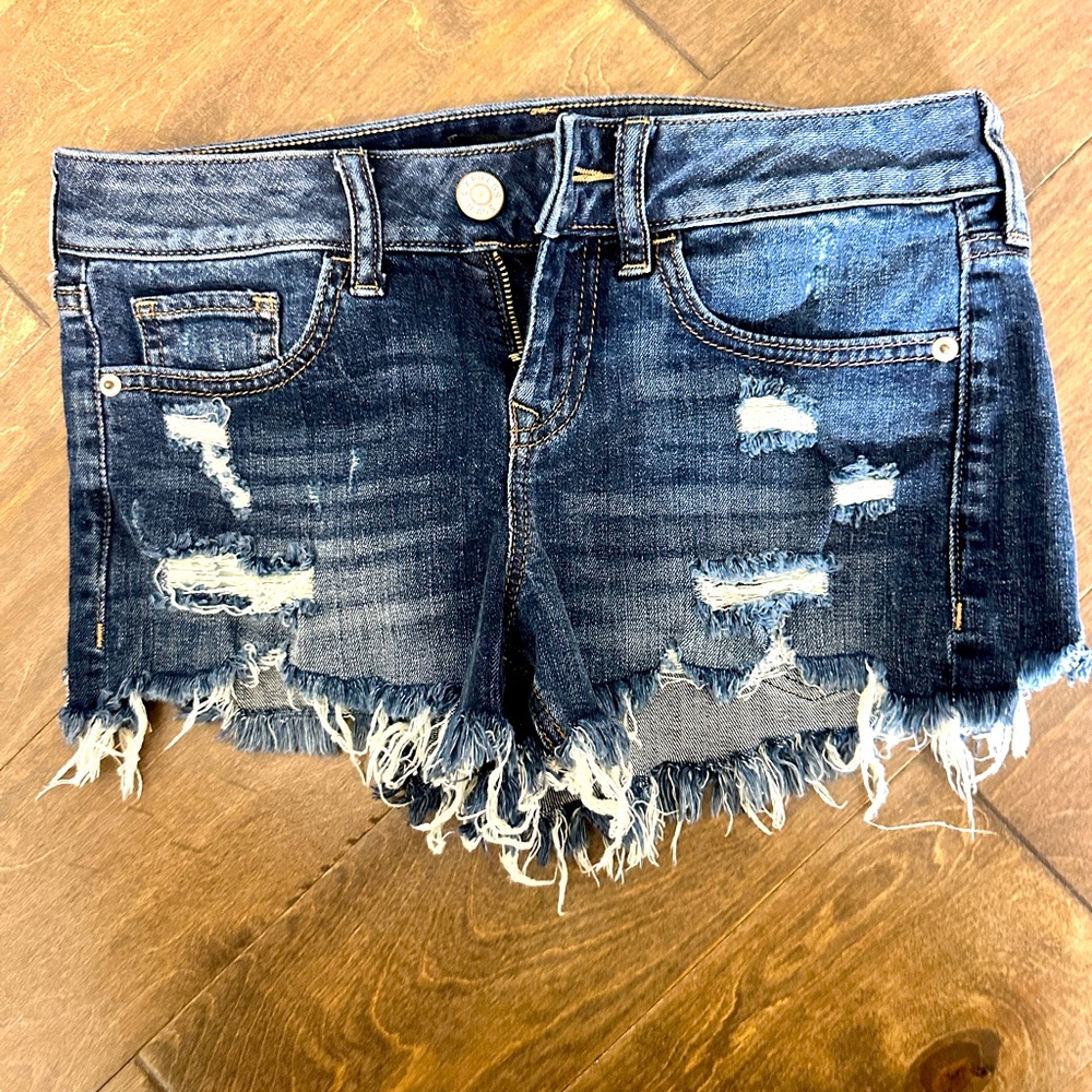 Express Low Rise Distressed shorts size 00